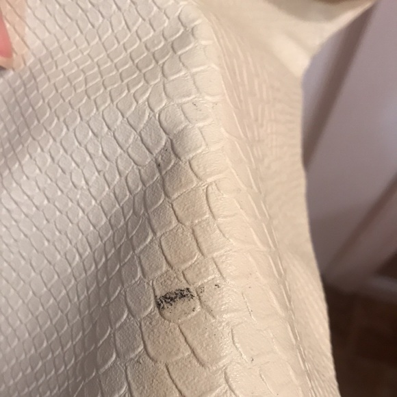 ⚡️FINAL PRICE⚡️ Vintage Versace Jeans Couture Snake/Reptile Jeans - Picture 6 of 16